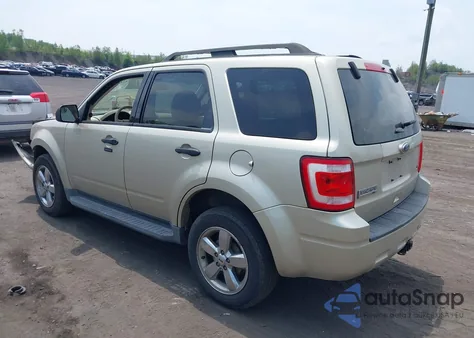 2011 Ford Escape Xlt из США, поврежденный, VIN 1FMCU9DG2BKB64334